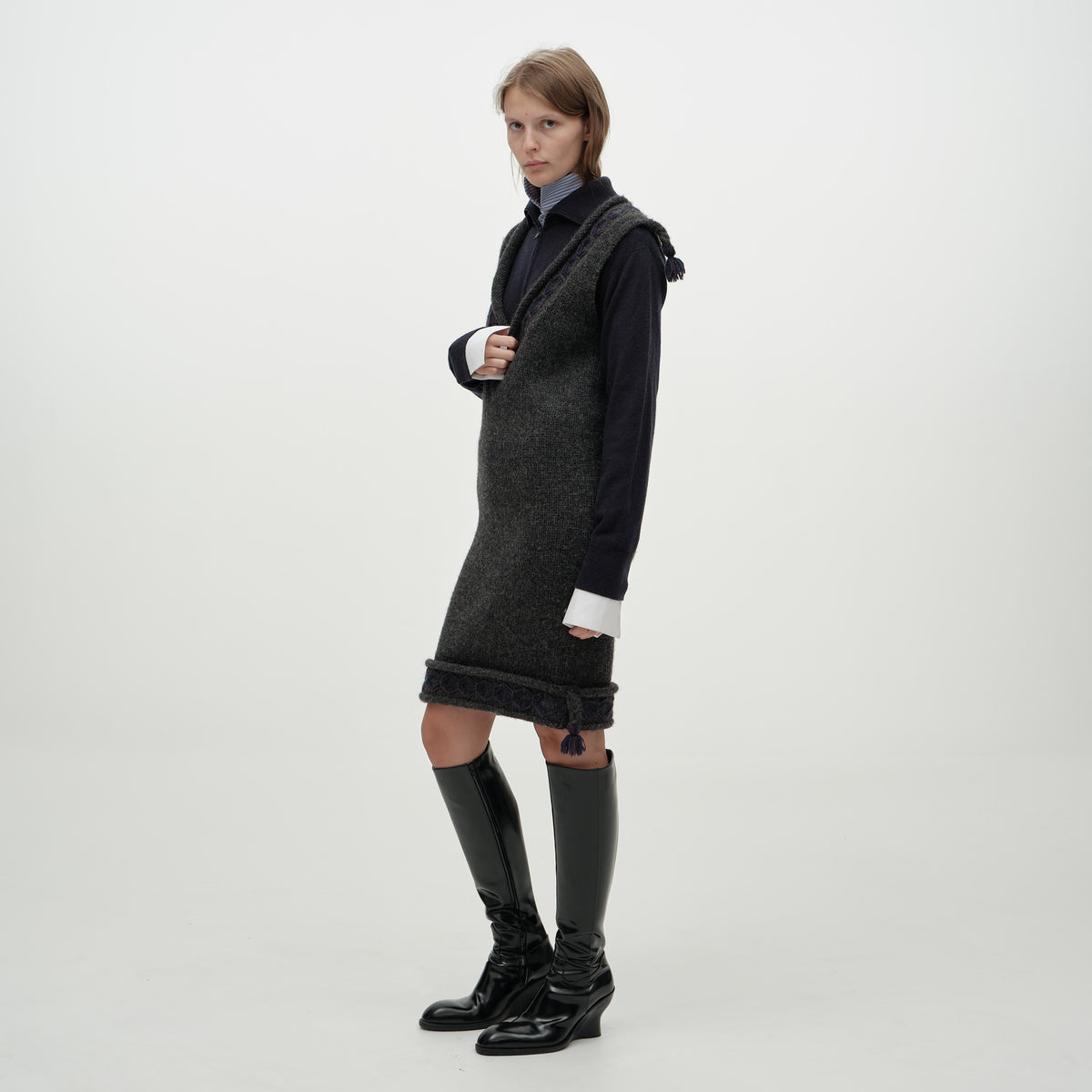 Lovikka V-Neck Dress