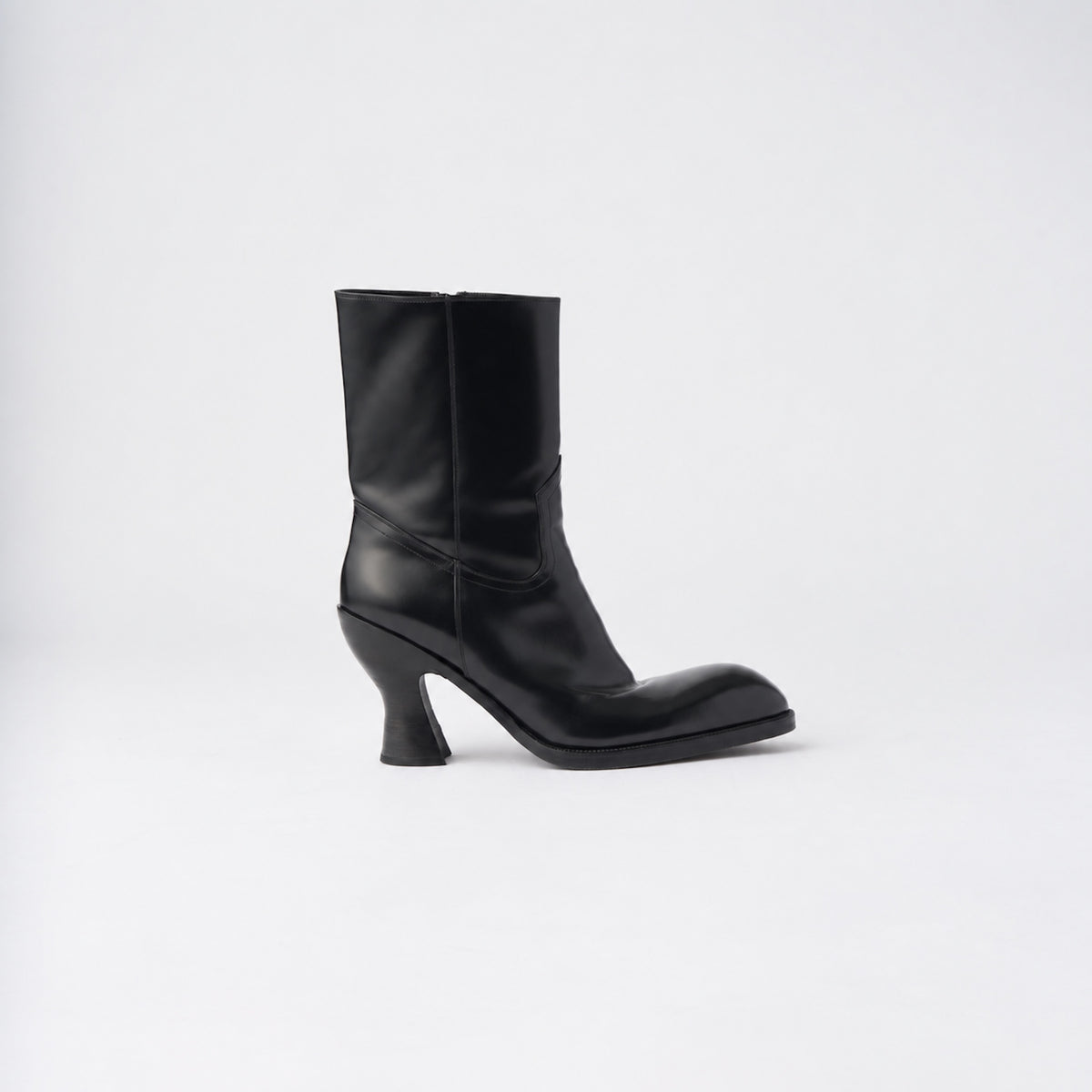 Renaissance Boot Black