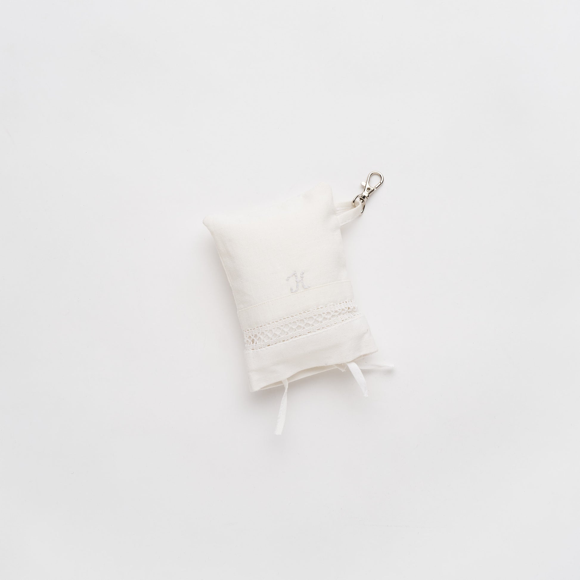 Pillow keyring