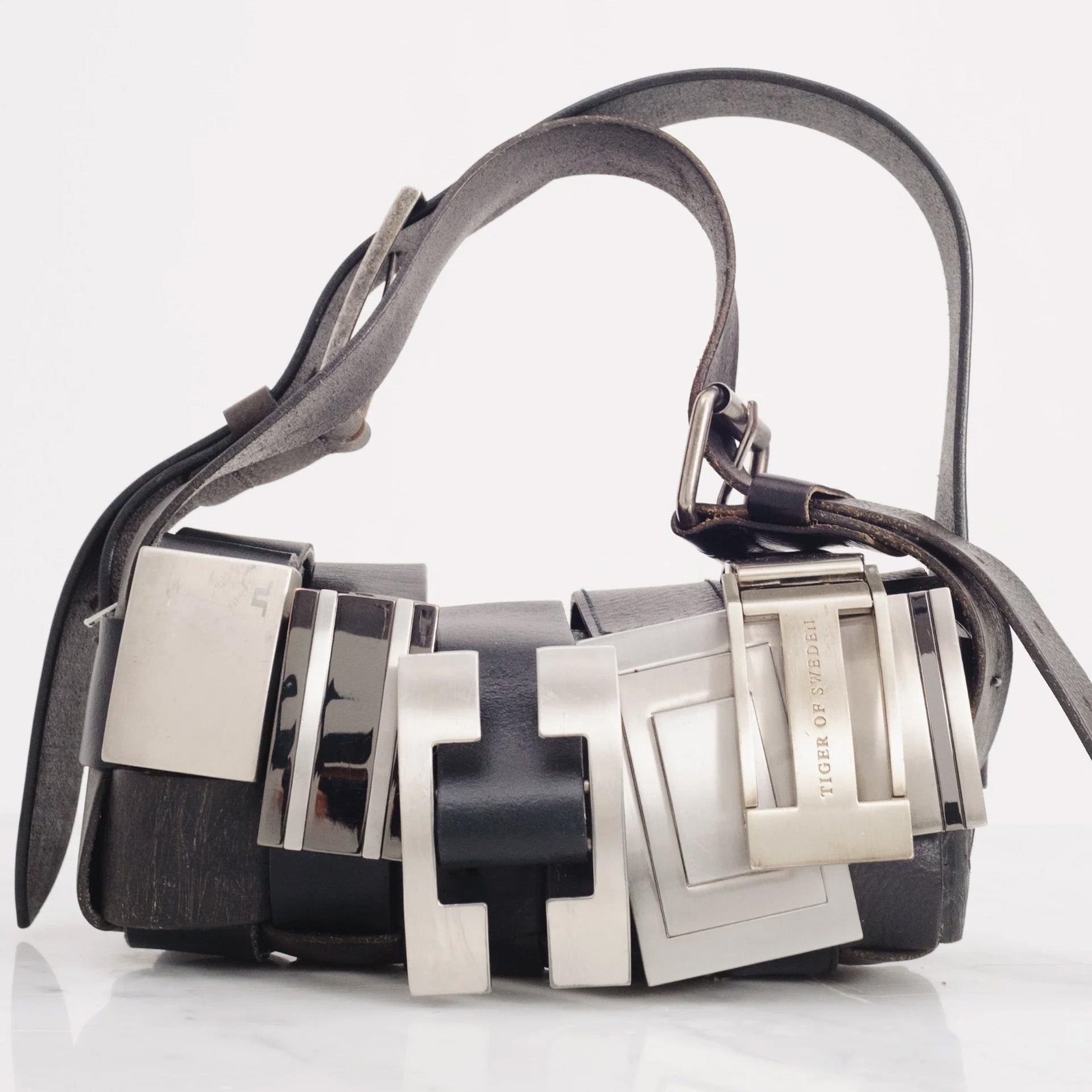 Buckle Baguette